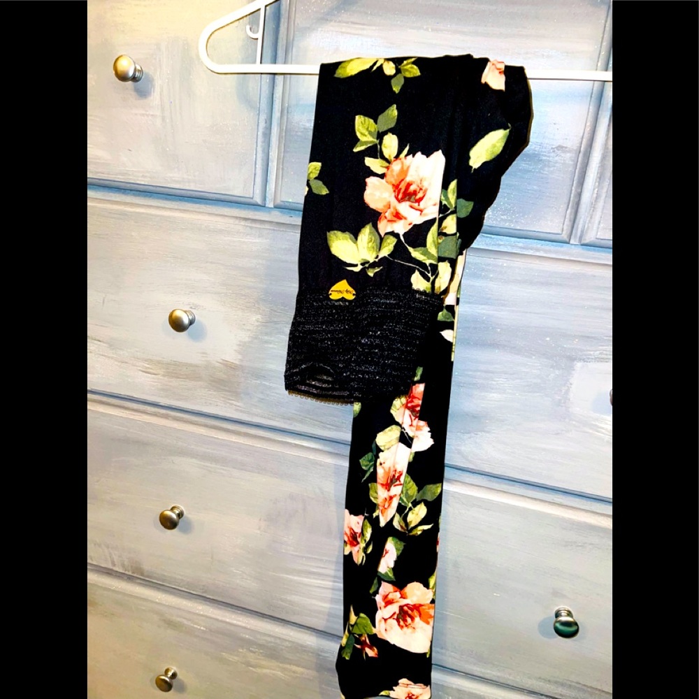 Cute booth leggings